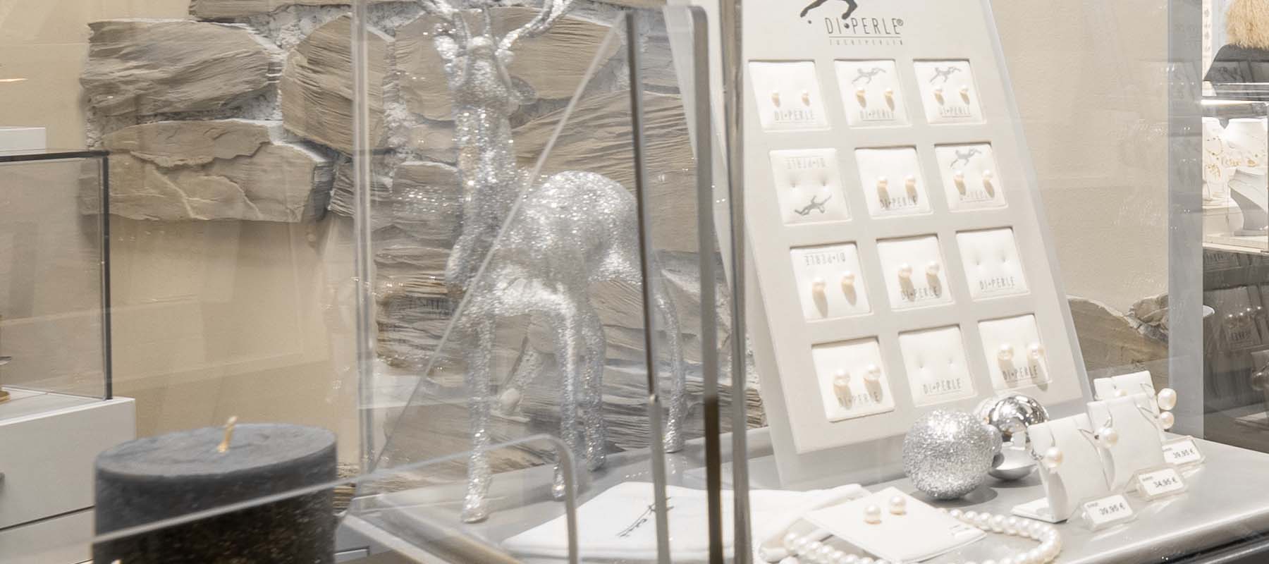 Ohrloch stechen und Ohrschmuck bei GOLDSTAR in Regensburg